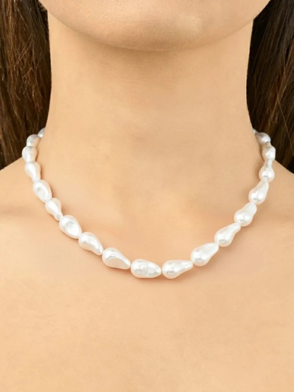 Bold Pearl Necklace - natural pearls! Timeless Elegance